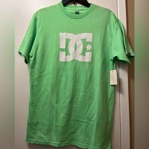 NWT Size Med Mens DC Star T-shirt